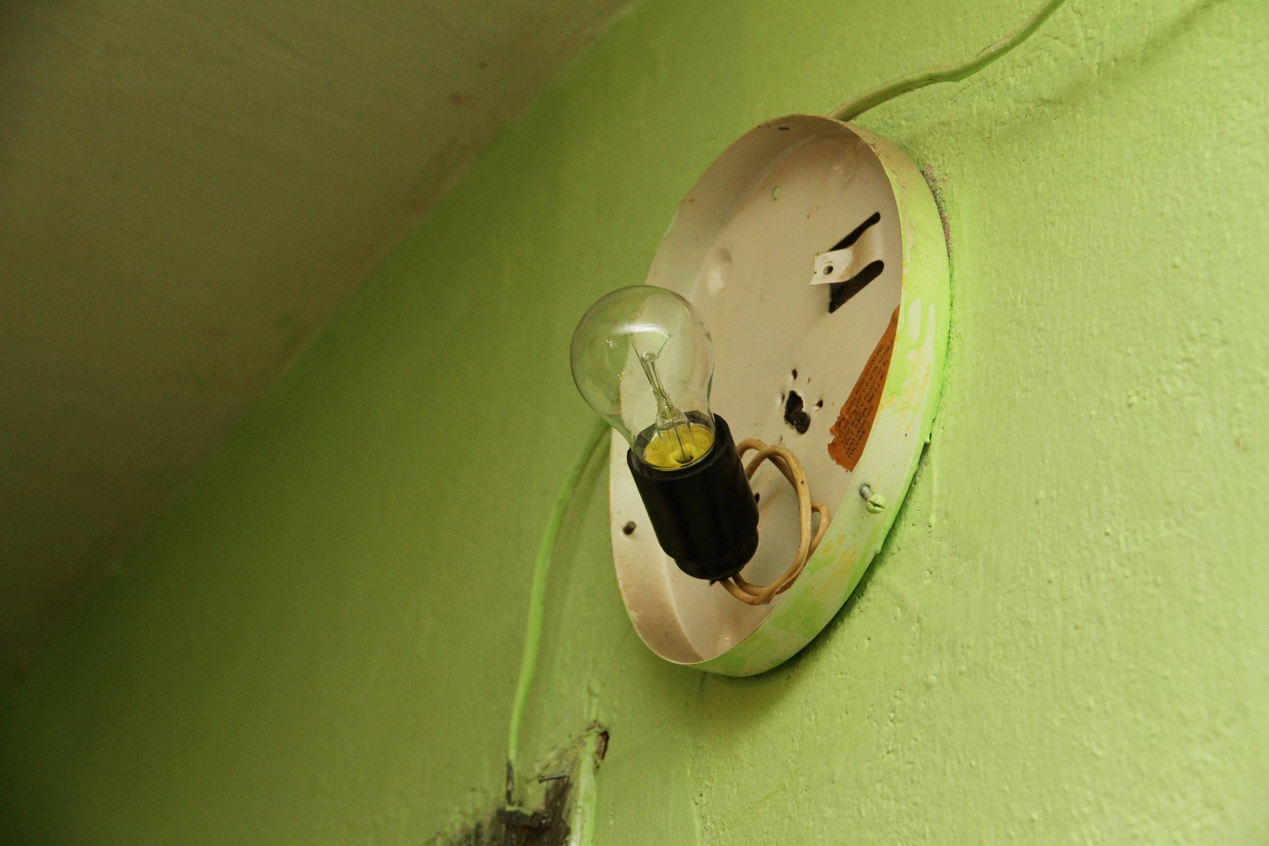 Жители четырех улиц Уральска временно останутся без электричества